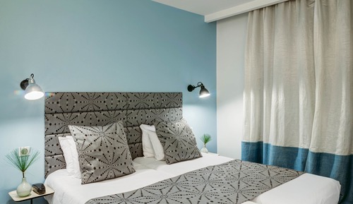 Habitación estándar con camas gemelas -Minibar soft y bandeja de cortesía, Chromecast-Prensa digital