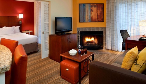 Suite, 1 cama de matrimonio con sofá cama, chimenea (One Bedroom with Fireplace)
