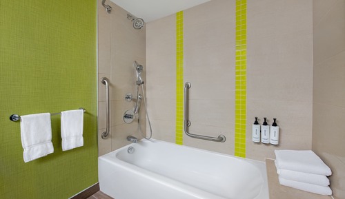 Habitación Premium, 1 cama de matrimonio grande, bañera accesible (Communication, Accessible Tub)