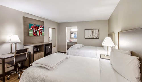 Habitación Premium, 2 camas dobles (Upgraded Bedding & Snack, Smoke Free)