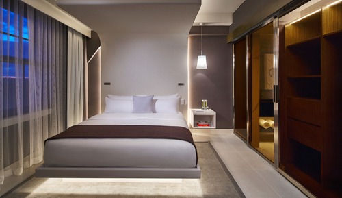 Suite, 1 cama de matrimonio grande, en esquina (Monument View Corner King Spa Suite)