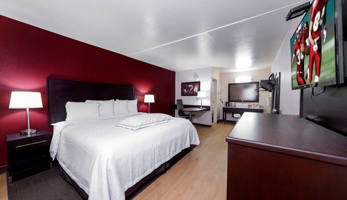 Habitación Premium, 1 cama de matrimonio grande (Upgraded Bedding & Snack, Smoke Free)