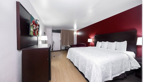 Suite, 1 cama de matrimonio grande (Smoke Free)