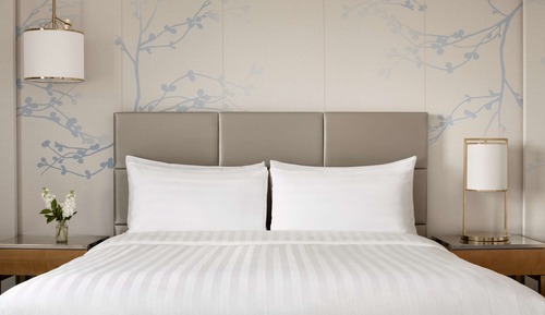 Habitación, 1 cama de matrimonio grande, vistas al puerto (Horizon Sydney)