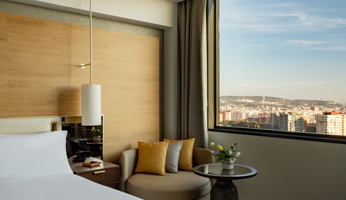 Premier Connecting Rooms