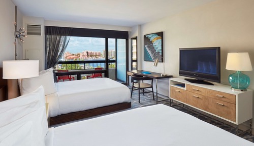 Habitación, 2 camas de matrimonio (Intercoastal View)