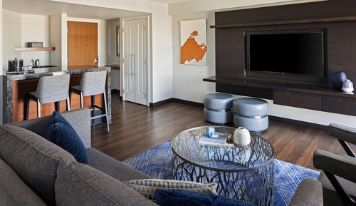 Suite ejecutiva, 1 cama de matrimonio grande, no fumadores (Mobility Accessible, Roll-in Shower)