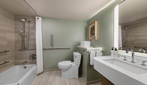 Habitación, 1 cama de matrimonio grande, accesible para personas con discapacidad (Mobility Tub)