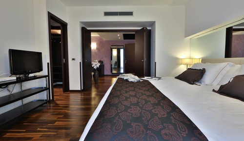 Suite, 1 cama de matrimonio grande, no fumadores, balcón
