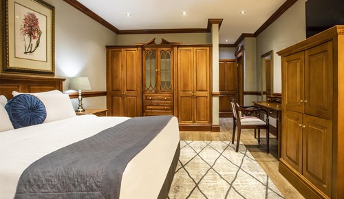 AVANI Presidential Suite