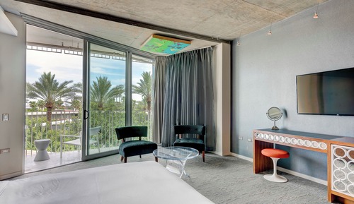 Suite Signature, 1 cama de matrimonio grande, en una planta alta