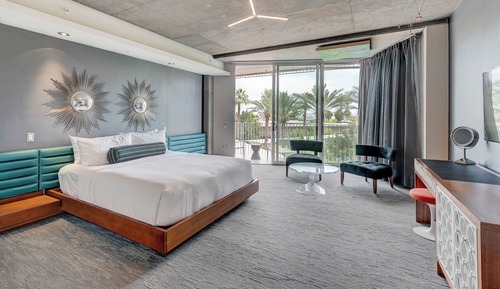 Habitación Signature, 1 cama de matrimonio grande, en una planta alta
