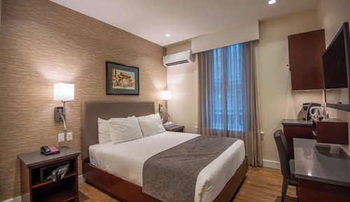 Queen Room - Newly Renovated