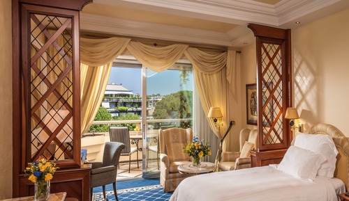 Deluxe Room, 2 Twin Beds, Rome View (Premium Rome View)