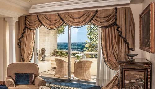 Signature Suite, 1 King Bed (Napoleon Suite
