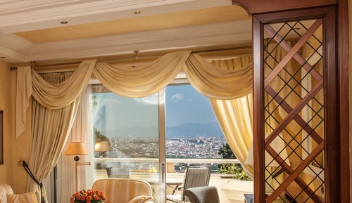 Deluxe Room, 1 King Bed, Rome View (Premium Rome View