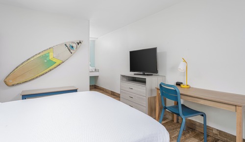 Habitación estándar, 1 cama de matrimonio, accesible para personas con discapacidad (Upper Floor)