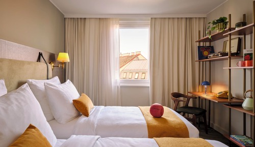 Medium Twin room