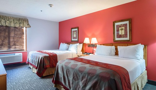 Suite, 2 habitaciones, no fumadores (1 King Bed and 2 Queen Beds)