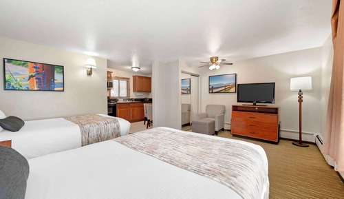 Suite, varias camas, no fumadores, balcón