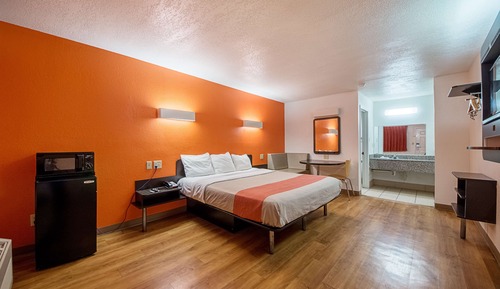 Habitación estándar, 1 cama de matrimonio grande, accesible para personas con discapacidad