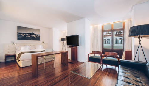 Habitación familiar (2 Adults & 1 Child)
