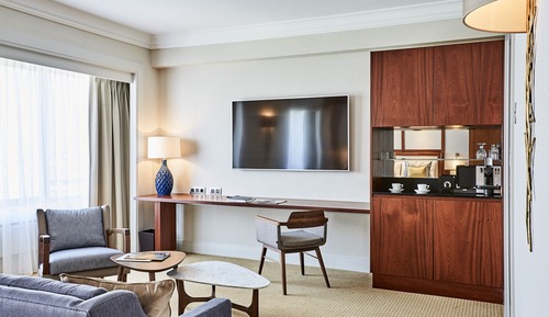 Executive Junior Suite