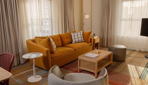 Suite, 1 habitación, en esquina (Accessible, Rollin Shower, Nespresso)
