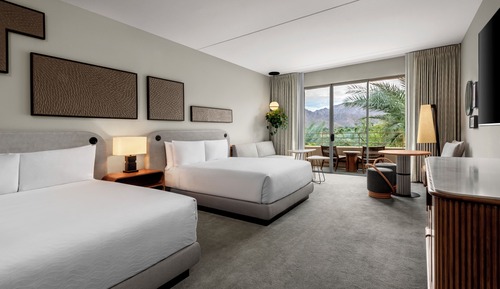 2 Queen Beds Family Room