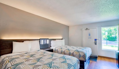 Habitación estándar, 2 camas dobles, accesible para personas con discapacidad, fumadores