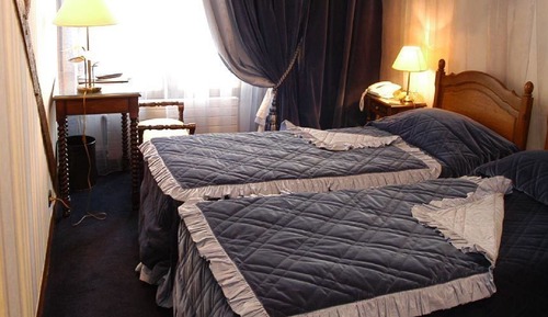 Habitación clásica con 2 camas individuales