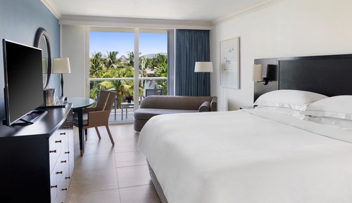 Habitación, 1 cama de matrimonio grande, vistas parciales al mar