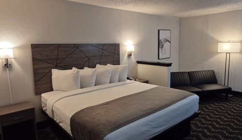 Standard Room, 1 King Bed