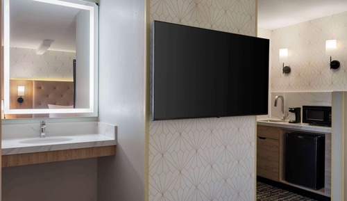Habitación, 1 cama de matrimonio grande, accesible para personas con discapacidad, bañera