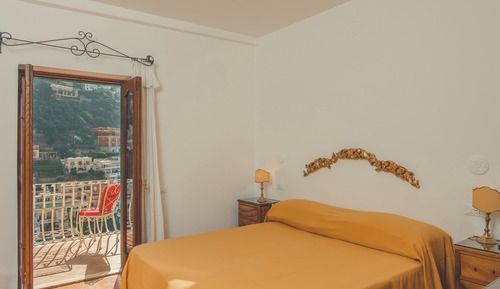 Habitación clásica con 1 cama doble o 2 individuales, terraza, vistas a la ciudad