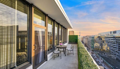 Suite junior, 1 cama de matrimonio grande con sofá cama, terraza, vistas a la ciudad