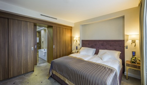 Suite, en esquina (City)