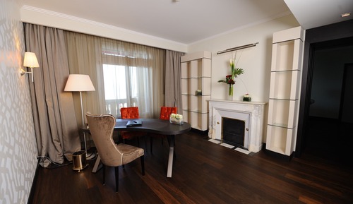 Suite (Samaranch)