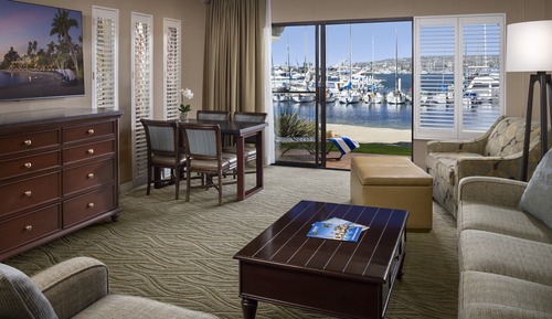 Suite, 1 cama de matrimonio grande con sofá cama, vistas a la bahía (Marina Suite King 1st Floor)