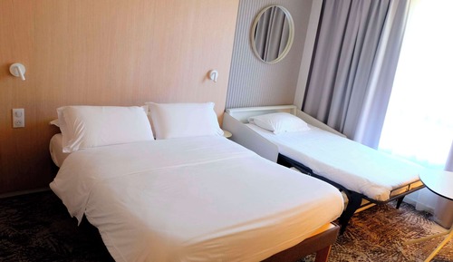 Habitación familiar, varias camas