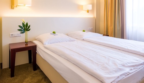 Habitación estándar con 1 cama doble o 2 individuales