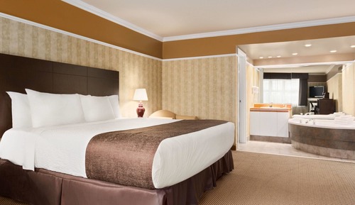 Suite, 1 cama de matrimonio grande, bañera de hidromasaje