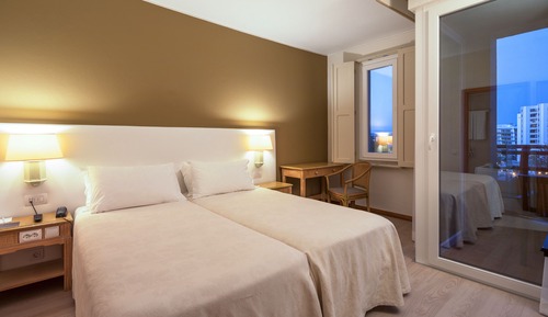 Suite familiar, 2 habitaciones, balcón (2 adults & 2 children)