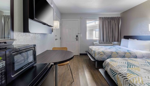 Habitación estándar, 2 camas de matrimonio, no fumadores
