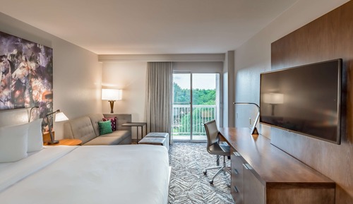 1 cama de matrimonio grande, vistas al lago, balcón