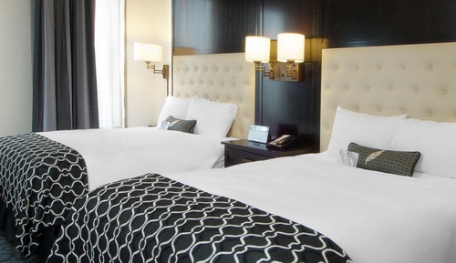 Habitación Deluxe, varias camas, no fumadores (Mobility Accessible, Roll-in Shower)