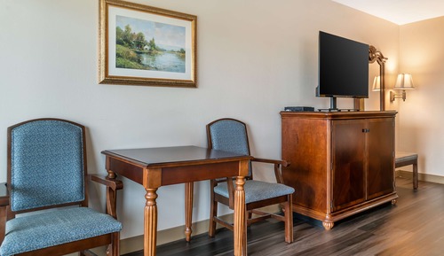 Habitación estándar, 2 camas de matrimonio, balcón, vistas al río