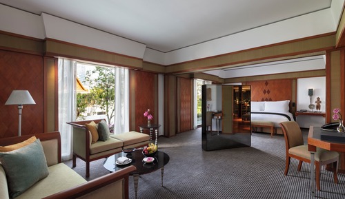 Executive Suite with Club benefit