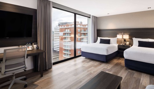 2 Queen Bed, One Bedroom