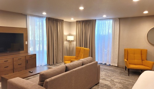 Suite, 1 cama de matrimonio grande, no fumadores (Living Room;with Sofabed, View)